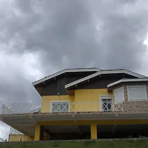 Casa Amarela Com Vista Casa de Férias